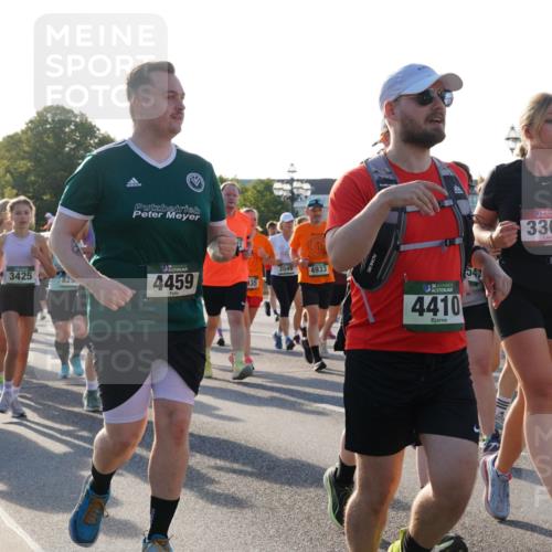 07.09.2025 - BARMER Alsterlauf Yannick Fuchs http://msf.ph/oto/8733430 07.09.2025 09:06:56 Laufen 290, 2712, 3425, 829, 2049, 4933, 4459, 935, 4410, 3304 meine-sportfotos.de