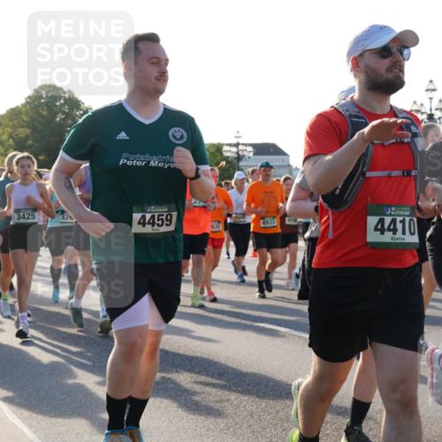 07.09.2025 - BARMER Alsterlauf Yannick Fuchs http://msf.ph/oto/8733433 07.09.2025 09:06:56 Laufen 2712, 3425, 829, 4459, 935, 4933, 36, 4410, 3304 meine-sportfotos.de