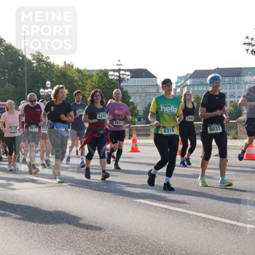 07.09.2025 - BARMER Alsterlauf Yannick Fuchs http://msf.ph/oto/8733573 07.09.2025 09:07:05 Laufen 3742, 2493, 3139, 3672, 313, 08, 4690, 3248, 2831, 6319, 2946, 8031, 5911 meine-sportfotos.de