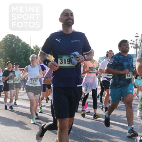 07.09.2025 - BARMER Alsterlauf Yannick Fuchs http://msf.ph/oto/8733741 07.09.2025 09:07:13 Laufen 6171, 4519, 5877, 4457, 5041, 3571, 319, 585, 4742 meine-sportfotos.de