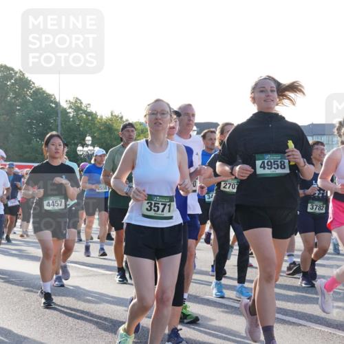 07.09.2025 - BARMER Alsterlauf Yannick Fuchs http://msf.ph/oto/8733752 07.09.2025 09:07:14 Laufen 45, 6171, 2877, 4457, 2550, 3571, 34, 2707, 4958, 3782, 377, 2564 meine-sportfotos.de