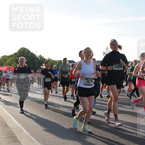 07.09.2025 - BARMER Alsterlauf Yannick Fuchs http://msf.ph/oto/8733775 07.09.2025 09:07:15 Laufen 4519, 2249, 6171, 50, 5040, 4457, 3429, 3571, 4958, 3564 meine-sportfotos.de