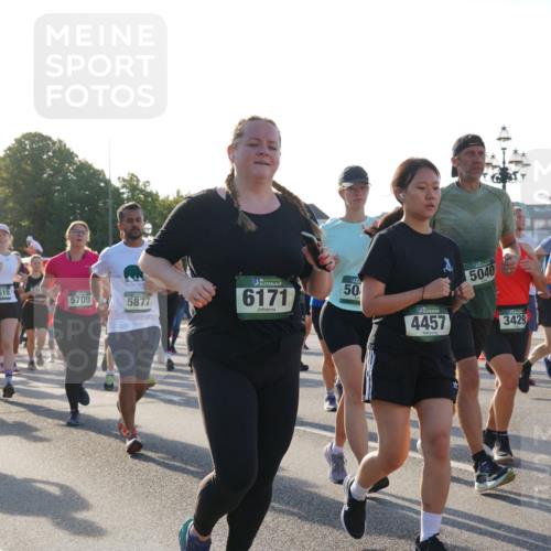 07.09.2025 - BARMER Alsterlauf Yannick Fuchs http://msf.ph/oto/8733800 07.09.2025 09:07:16 Laufen 4519, 5709, 5877, 2249, 16, 6171, 50, 4457, 5040, 3429, 3430 meine-sportfotos.de