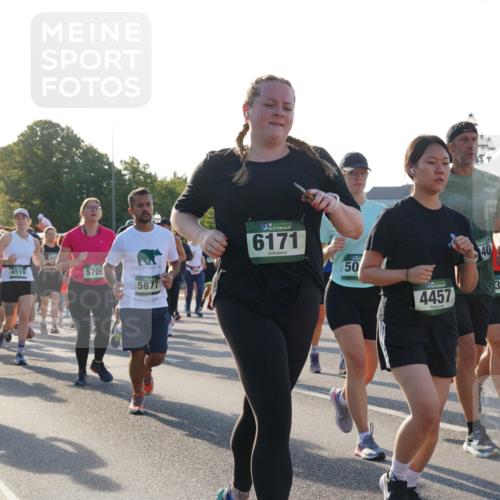 07.09.2025 - BARMER Alsterlauf Yannick Fuchs http://msf.ph/oto/8733804 07.09.2025 09:07:16 Laufen 4519, 5709, 4437, 2249, 5877, 136, 6171, 550, 4457, 40, 3429, 1284, 3430 meine-sportfotos.de