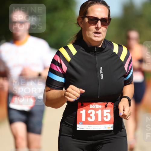 07.09.2025 - 19. Norderstedt Triathlon Michael Strokosch http://msf.ph/oto/8733974 07.09.2025 12:15:33 Laufen 807, 1253, 1305, 1315, 1358 meine-sportfotos.de