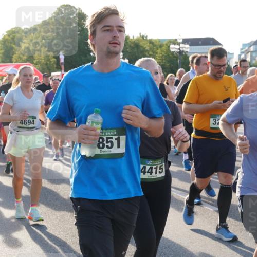 07.09.2025 - BARMER Alsterlauf Yannick Fuchs http://msf.ph/oto/8734126 07.09.2025 09:07:50 Laufen 2995, 4694, 6, 851, 4415, 37, 136, 2222 meine-sportfotos.de