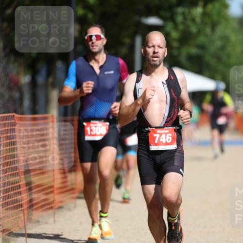 07.09.2025 - 19. Norderstedt Triathlon Michael Strokosch http://msf.ph/oto/8734181 07.09.2025 12:16:51 Laufen 746, 796, 1306 meine-sportfotos.de
