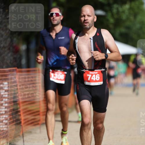 07.09.2025 - 19. Norderstedt Triathlon Michael Strokosch http://msf.ph/oto/8734188 07.09.2025 12:16:52 Laufen 746, 796, 1306 meine-sportfotos.de