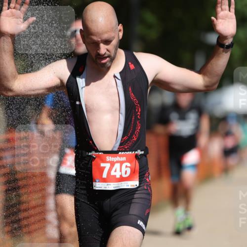 07.09.2025 - 19. Norderstedt Triathlon Michael Strokosch http://msf.ph/oto/8734197 07.09.2025 12:16:52 Laufen 746, 796, 1306 meine-sportfotos.de