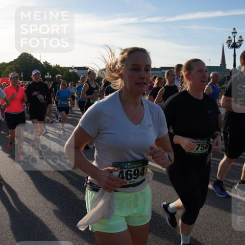 07.09.2025 - BARMER Alsterlauf Yannick Fuchs http://msf.ph/oto/8734211 07.09.2025 09:07:53 Laufen 3312, 299, 3851, 36, 4694, 758 meine-sportfotos.de