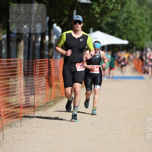 07.09.2025 - 19. Norderstedt Triathlon Michael Strokosch http://msf.ph/oto/8734238 07.09.2025 12:17:00 Laufen 279, 796, 1218 meine-sportfotos.de