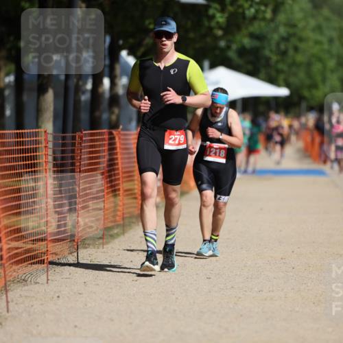 07.09.2025 - 19. Norderstedt Triathlon Michael Strokosch http://msf.ph/oto/8734239 07.09.2025 12:17:00 Laufen 279, 796, 1218 meine-sportfotos.de