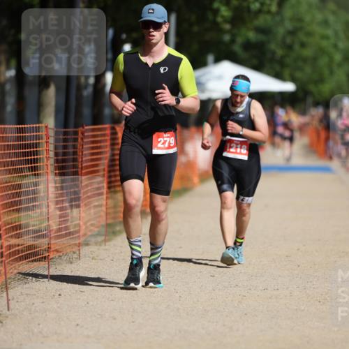 07.09.2025 - 19. Norderstedt Triathlon Michael Strokosch http://msf.ph/oto/8734253 07.09.2025 12:17:01 Laufen 279, 1218 meine-sportfotos.de