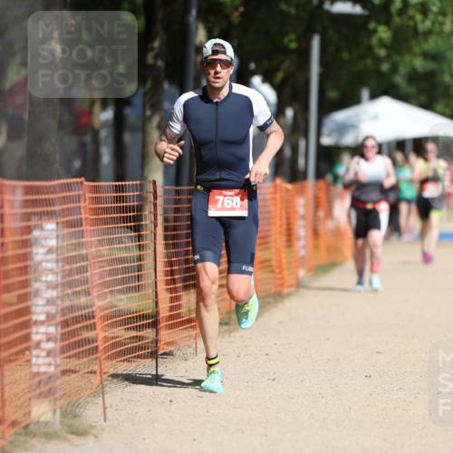 07.09.2025 - 19. Norderstedt Triathlon Michael Strokosch http://msf.ph/oto/8734378 07.09.2025 12:17:47 Laufen 768 meine-sportfotos.de