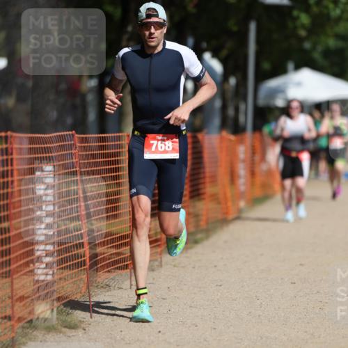 07.09.2025 - 19. Norderstedt Triathlon Michael Strokosch http://msf.ph/oto/8734384 07.09.2025 12:17:48 Laufen 768 meine-sportfotos.de