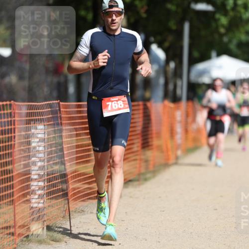 07.09.2025 - 19. Norderstedt Triathlon Michael Strokosch http://msf.ph/oto/8734385 07.09.2025 12:17:48 Laufen 768 meine-sportfotos.de