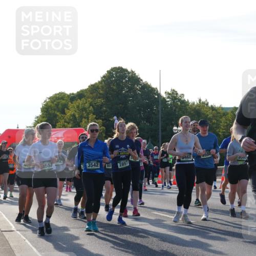 07.09.2025 - BARMER Alsterlauf Yannick Fuchs http://msf.ph/oto/8734420 07.09.2025 09:08:05 Laufen 2738, 553, 3542, 80, 2857, 4319, 5468, 3504, 3503, 3781 meine-sportfotos.de