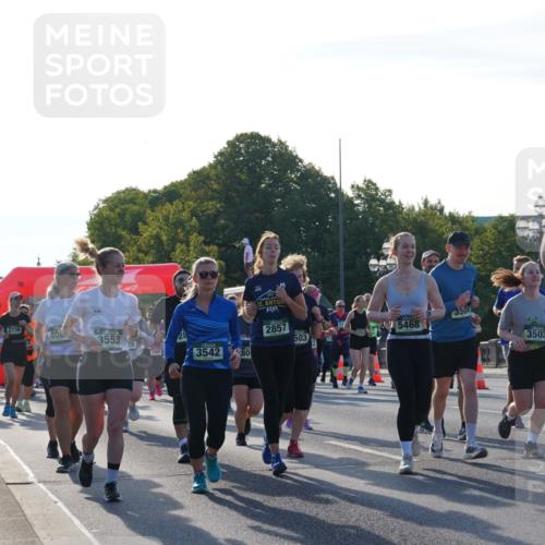 07.09.2025 - BARMER Alsterlauf Yannick Fuchs http://msf.ph/oto/8734429 07.09.2025 09:08:05 Laufen 2736, 406, 3487, 3553, 3542, 80, 2857, 3504, 5468, 503, 3503, 37 meine-sportfotos.de