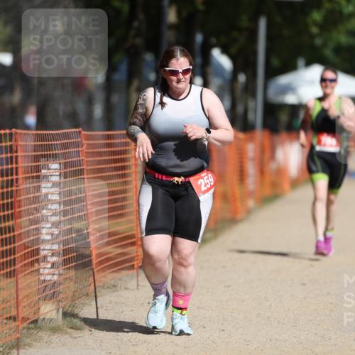 07.09.2025 - 19. Norderstedt Triathlon Michael Strokosch http://msf.ph/oto/8734432 07.09.2025 12:17:56 Laufen 259, 784 meine-sportfotos.de