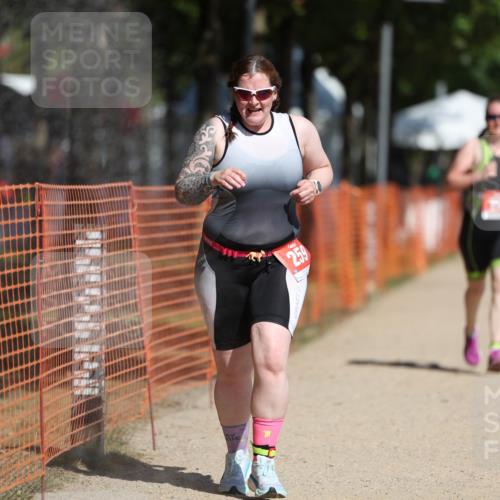 07.09.2025 - 19. Norderstedt Triathlon Michael Strokosch http://msf.ph/oto/8734438 07.09.2025 12:17:57 Laufen 259, 784 meine-sportfotos.de