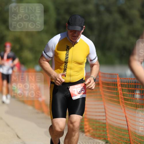 07.09.2025 - 19. Norderstedt Triathlon Michael Strokosch http://msf.ph/oto/8734538 07.09.2025 12:18:25 Laufen 237, 795, 857, 1300, 1313, 1371 meine-sportfotos.de