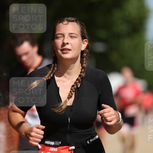 07.09.2025 - 19. Norderstedt Triathlon Michael Strokosch http://msf.ph/oto/8734587 07.09.2025 12:18:32 Laufen 237, 822, 1300, 1313, 1372 meine-sportfotos.de