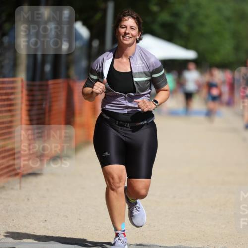 07.09.2025 - 19. Norderstedt Triathlon Michael Strokosch http://msf.ph/oto/8734847 07.09.2025 12:19:18 Laufen 1286 meine-sportfotos.de