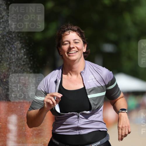 07.09.2025 - 19. Norderstedt Triathlon Michael Strokosch http://msf.ph/oto/8734887 07.09.2025 12:19:20 Laufen 1286 meine-sportfotos.de