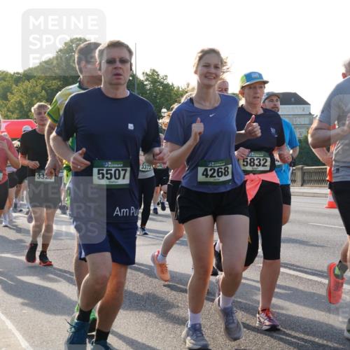 07.09.2025 - BARMER Alsterlauf Yannick Fuchs http://msf.ph/oto/8734907 07.09.2025 09:08:23 Laufen 5400, 3325, 332, 5507, 3373, 107, 10, 4268, 5832, 5019, 37 meine-sportfotos.de