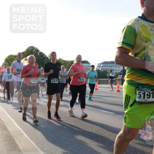 07.09.2025 - BARMER Alsterlauf Yannick Fuchs http://msf.ph/oto/8734958 07.09.2025 09:08:25 Laufen 5927, 3325, 3934, 3326, 5033, 5294, 36, 5191 meine-sportfotos.de