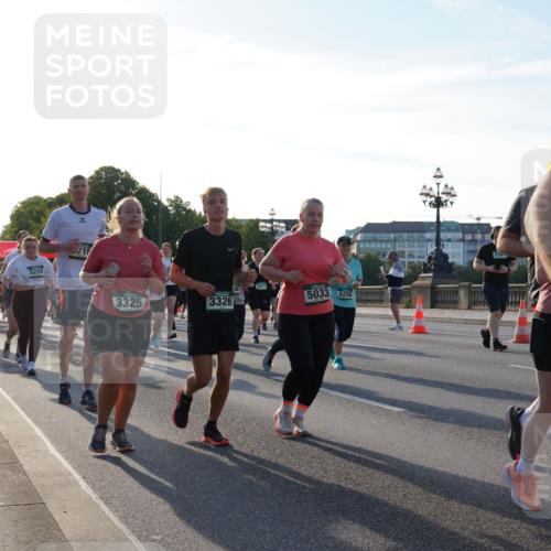 07.09.2025 - BARMER Alsterlauf Yannick Fuchs http://msf.ph/oto/8734971 07.09.2025 09:08:25 Laufen 5224, 19, 3325, 2714, 3326, 1071, 5033, 5256, 5 meine-sportfotos.de