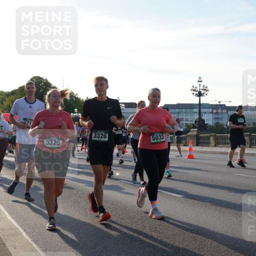 07.09.2025 - BARMER Alsterlauf Yannick Fuchs http://msf.ph/oto/8734987 07.09.2025 09:08:25 Laufen 571, 5224, 3326, 5033, 3325, 2563 meine-sportfotos.de