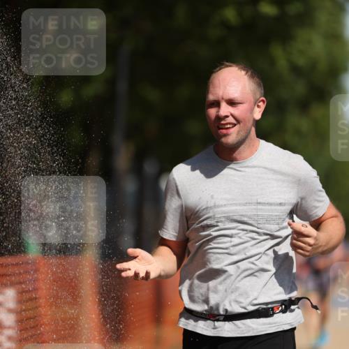 07.09.2025 - 19. Norderstedt Triathlon Michael Strokosch http://msf.ph/oto/8735010 07.09.2025 12:19:40 Laufen 801 meine-sportfotos.de