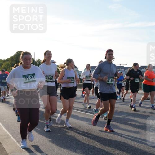 07.09.2025 - BARMER Alsterlauf Yannick Fuchs http://msf.ph/oto/8735057 07.09.2025 09:08:29 Laufen 4234, 5224, 3965, 2571, 264, 4166, 1071, 3898 meine-sportfotos.de
