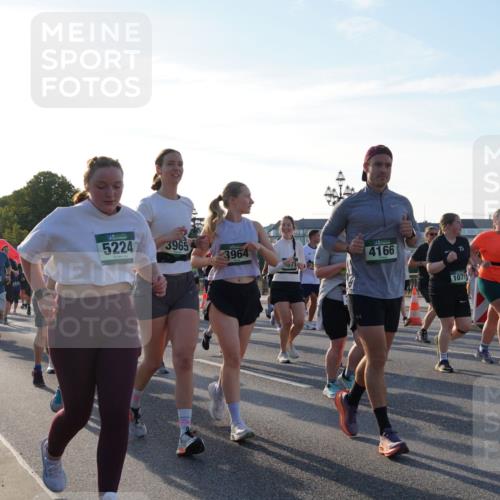 07.09.2025 - BARMER Alsterlauf Yannick Fuchs http://msf.ph/oto/8735074 07.09.2025 09:08:29 Laufen 4234, 5224, 3965, 3964, 4166, 1145, 1071 meine-sportfotos.de