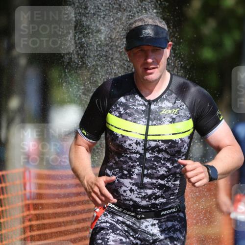 07.09.2025 - 19. Norderstedt Triathlon Michael Strokosch http://msf.ph/oto/8735096 07.09.2025 12:19:50 Laufen 215, 791, 815, 837, 862, 1265 meine-sportfotos.de