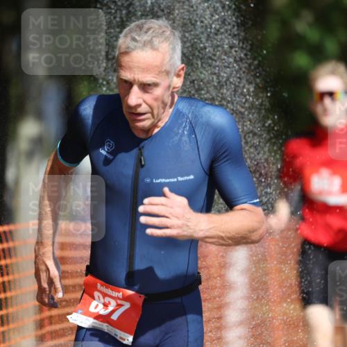 07.09.2025 - 19. Norderstedt Triathlon Michael Strokosch http://msf.ph/oto/8735111 07.09.2025 12:19:51 Laufen 215, 791, 815, 837, 862, 1265 meine-sportfotos.de