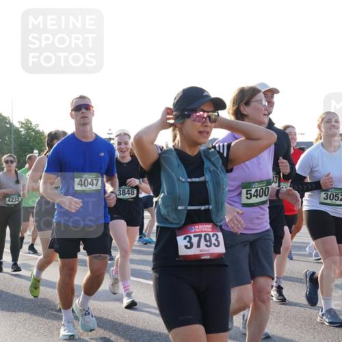 07.09.2025 - BARMER Alsterlauf Yannick Fuchs http://msf.ph/oto/8735124 07.09.2025 09:08:31 Laufen 4234, 5985, 4233, 4047, 3848, 36, 3793, 5400, 3052 meine-sportfotos.de