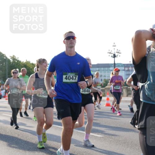 07.09.2025 - BARMER Alsterlauf Yannick Fuchs http://msf.ph/oto/8735157 07.09.2025 09:08:31 Laufen 4234, 4233, 5849, 4047, 3848, 2010, 36, 3793 meine-sportfotos.de