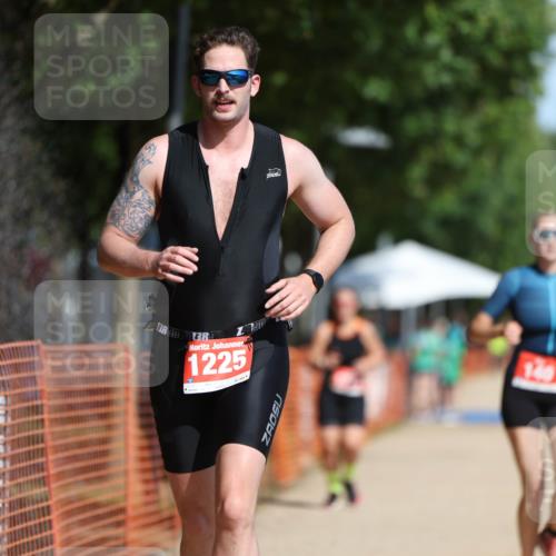 07.09.2025 - 19. Norderstedt Triathlon Michael Strokosch http://msf.ph/oto/8735213 07.09.2025 12:20:04 Laufen 140, 1225, 1278 meine-sportfotos.de