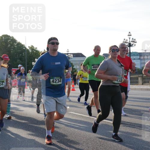 07.09.2025 - BARMER Alsterlauf Yannick Fuchs http://msf.ph/oto/8735214 07.09.2025 09:08:33 Laufen 19, 2026, 6004, 6301, 4234, 3581, 4607, 233, 5623, 2114, 2115, 4 meine-sportfotos.de