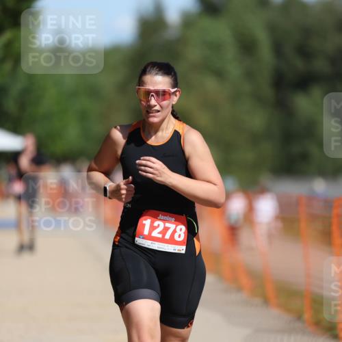 07.09.2025 - 19. Norderstedt Triathlon Michael Strokosch http://msf.ph/oto/8735303 07.09.2025 12:20:12 Laufen 140, 1278 meine-sportfotos.de
