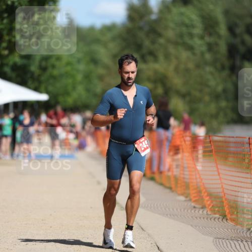 07.09.2025 - 19. Norderstedt Triathlon Michael Strokosch http://msf.ph/oto/8735371 07.09.2025 12:20:40 Laufen 245 meine-sportfotos.de