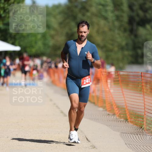 07.09.2025 - 19. Norderstedt Triathlon Michael Strokosch http://msf.ph/oto/8735374 07.09.2025 12:20:41 Laufen 245 meine-sportfotos.de
