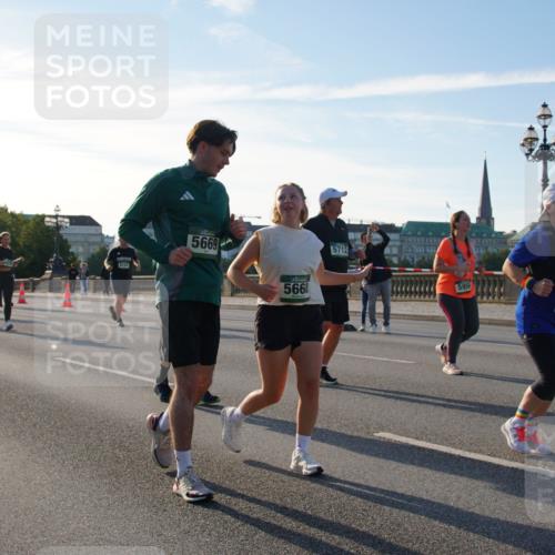 07.09.2025 - BARMER Alsterlauf Yannick Fuchs http://msf.ph/oto/8735432 07.09.2025 09:08:40 Laufen 2009, 4141, 5669, 5668, 5712, 5959, 630 meine-sportfotos.de