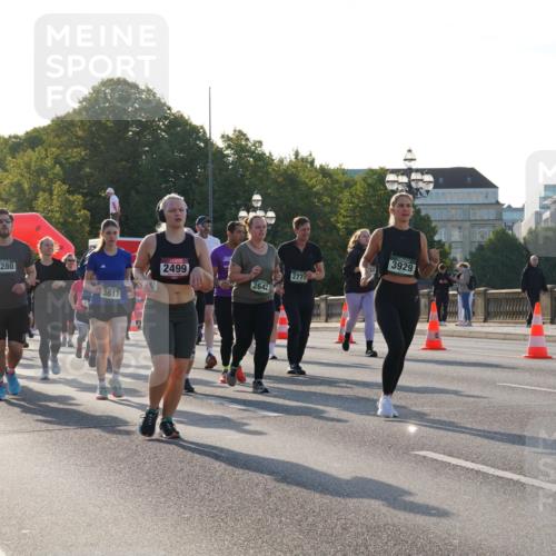 07.09.2025 - BARMER Alsterlauf Yannick Fuchs http://msf.ph/oto/8735447 07.09.2025 09:08:41 Laufen 305, 5378, 414, 3280, 2499, 2642, 3617, 2771, 3929 meine-sportfotos.de