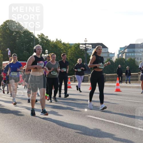 07.09.2025 - BARMER Alsterlauf Yannick Fuchs http://msf.ph/oto/8735473 07.09.2025 09:08:41 Laufen 3159, 414, 3280, 3617, 2499, 2642, 4388, 929 meine-sportfotos.de