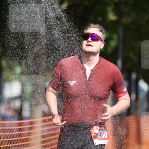 07.09.2025 - 19. Norderstedt Triathlon Michael Strokosch http://msf.ph/oto/8735522 07.09.2025 12:21:02 Laufen 280, 1258 meine-sportfotos.de