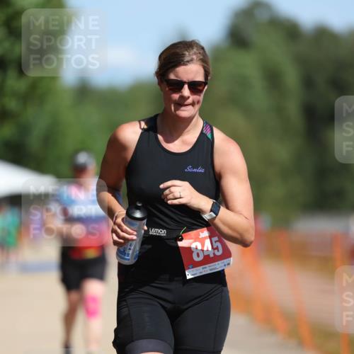 07.09.2025 - 19. Norderstedt Triathlon Michael Strokosch http://msf.ph/oto/8735706 07.09.2025 12:21:20 Laufen 233, 845, 1220 meine-sportfotos.de