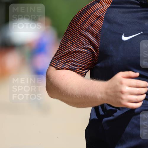 07.09.2025 - 19. Norderstedt Triathlon Michael Strokosch http://msf.ph/oto/8735813 07.09.2025 12:21:52 Laufen 190, 782, 1228, 1267 meine-sportfotos.de